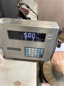 Đầu cân D2008h của trạm cân khi đã được đồng bộ, kết nối thiết bị