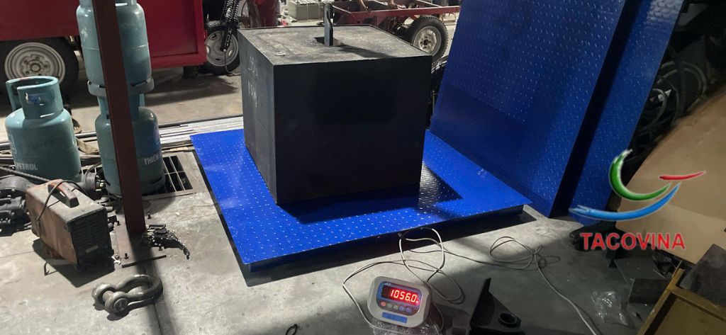 CÂN SÀN ĐƯỢC HIỆU CHUẨN BẰNG QUẢ CÂN SÀN ĐƯỢC HIỆU CHUẨN BẰNG QUẢ