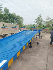 MẶT CẦU DẪN 10 TẤN LÀM BẰNG TÔN NHÁM TRỐNG TRƯỢT , ĐAN XEN THÉP PHI 10
