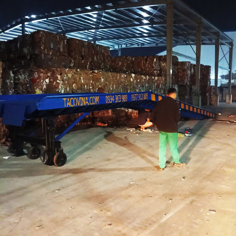 BÀN GIAO XUYÊN ĐÊM: CẦU DẪN 12 TẤN ĐÃ CẬP BẾN HƯNG YÊN!