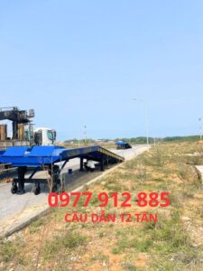 BAN GIAO CAU DAN 12 TAN LEN CONTAINER TAI QUANG HA , QUANG NINH